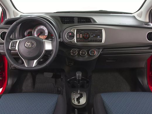 Рамка переходная Carav Toyota Yaris 2011-2014