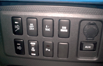 USB разъем в штатную заглушку Carav Lexus