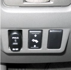 USB роз'єм у штатну заглушку Carav Nissan